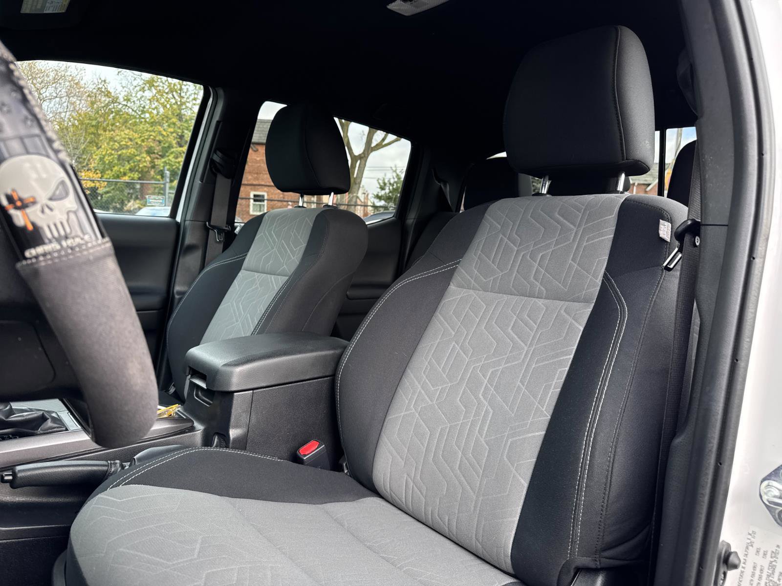 Used 2023 Toyota Tacoma TRD Sport image 17