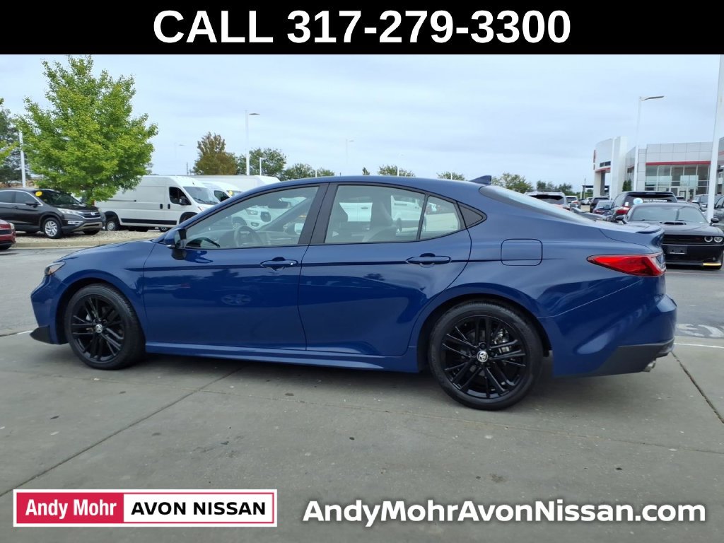 Used 2025 Toyota Camry SE FWD image 5