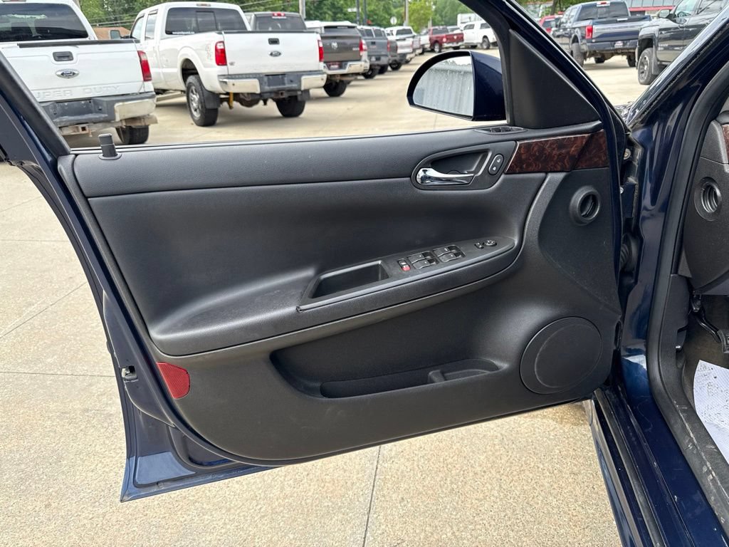 Used 2012 Chevrolet Impala LT FWD image 20