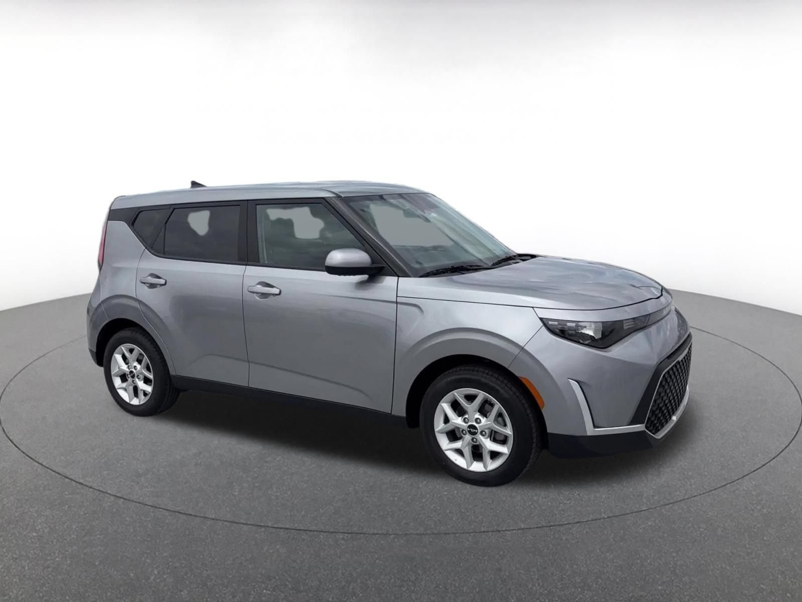Used 2025 Kia Soul LX w/ LX Technology Package FWD video 2