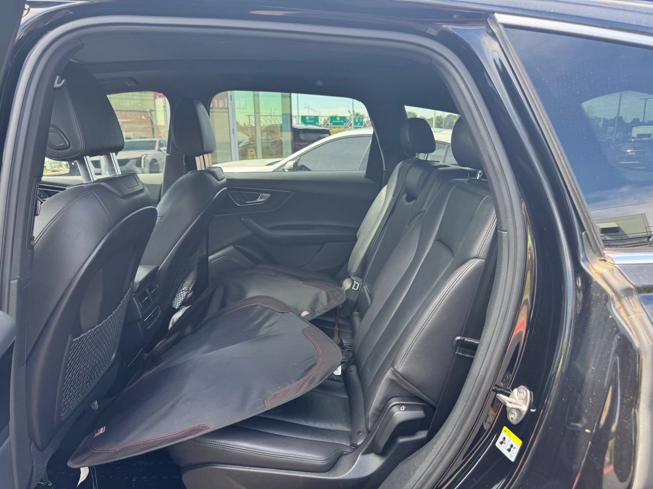 Used 2017 Audi Q7 3.0T Premium Plus w/ Premium Plus Package AWD/4WD image 12