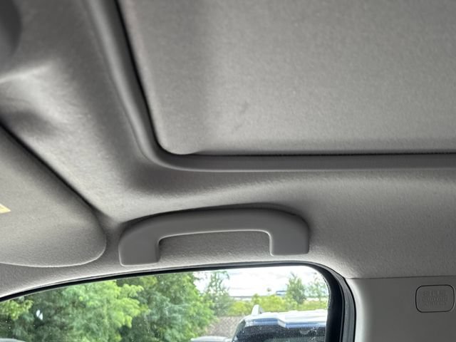 Used 2017 Nissan Frontier SV w/ SV Value Truck Package RWD image 15
