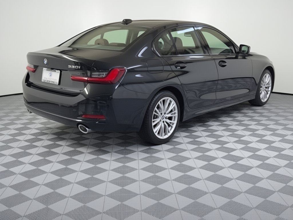 Certified 2023 BMW 330i Sedan w/ Convenience Package RWD image 9
