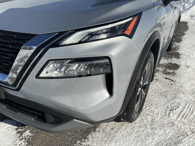 Used 2023 Nissan Rogue SV image 35