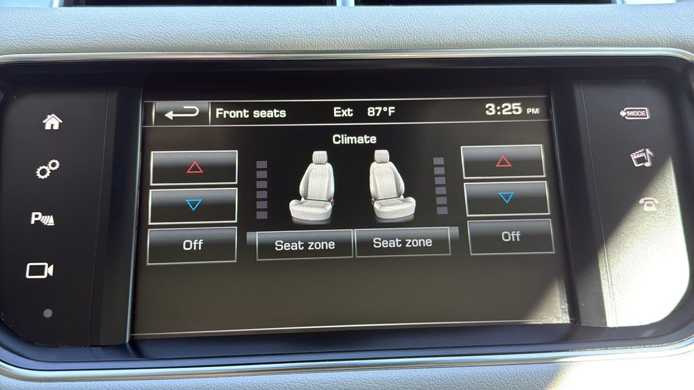 Used 2016 Land Rover Range Rover Sport HSE image 25