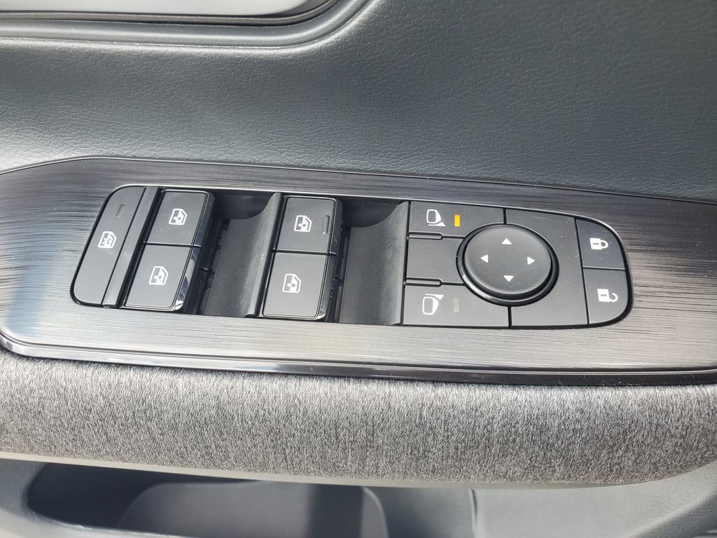 New 2026 Nissan Kicks SV w/ SV Premium Package image 26