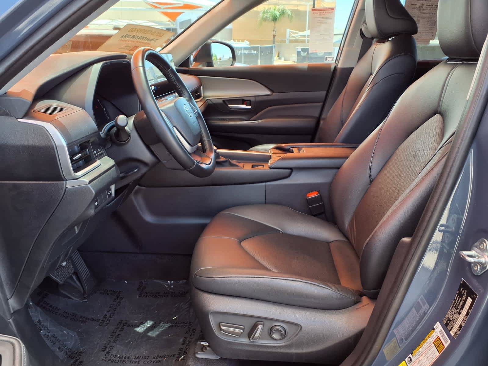 Certified 2024 Toyota Grand Highlander FWD image 18