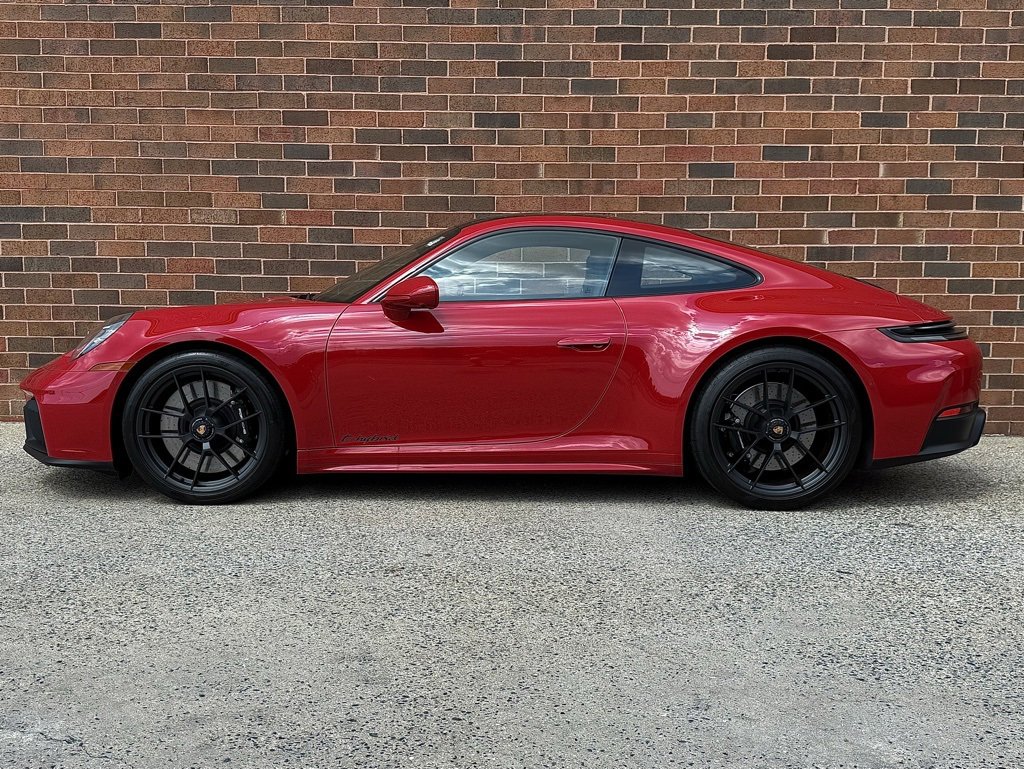 Used 2025 Porsche 911 Carrera GTS image 2