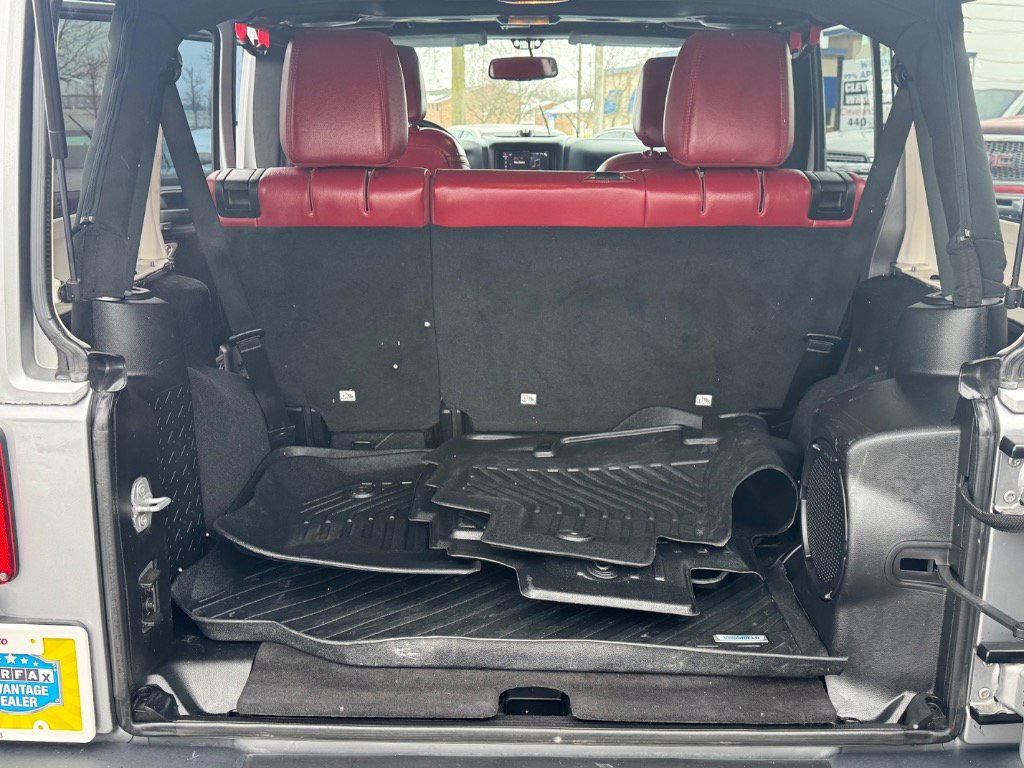 Used 2013 Jeep Wrangler Rubicon image 24