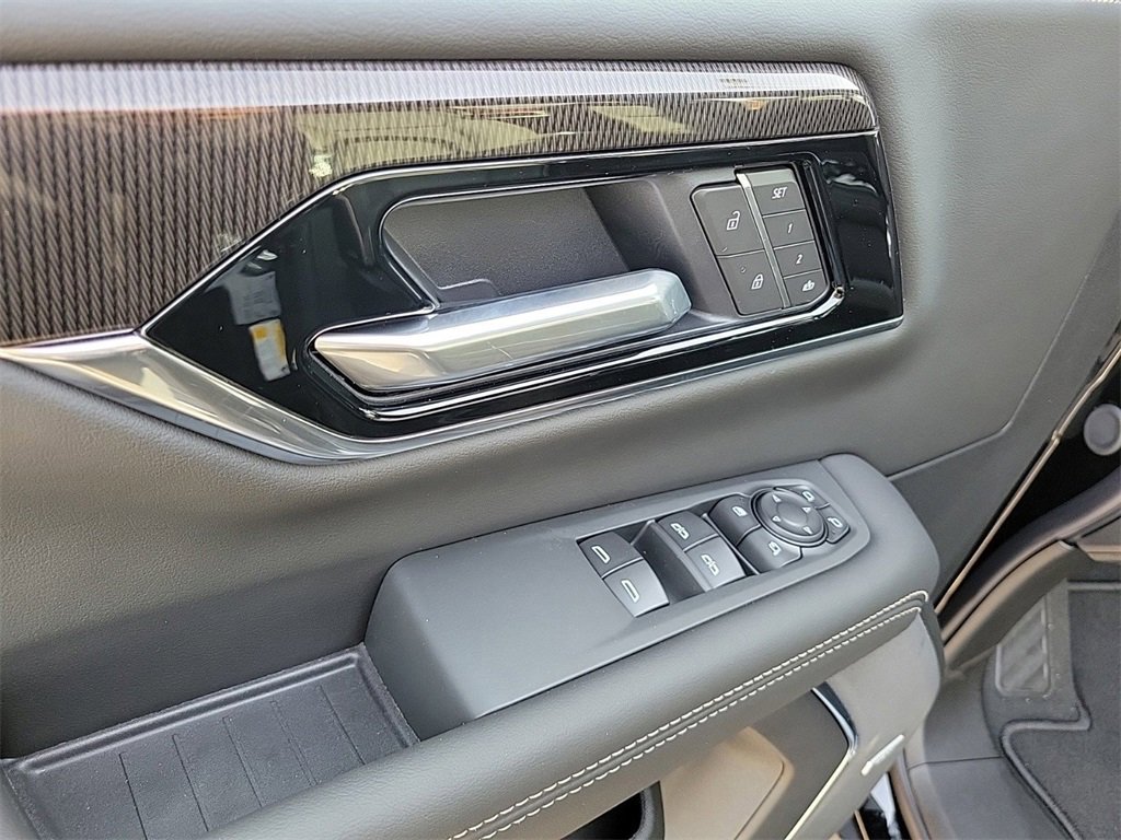 New 2026 GMC Yukon XL Elevation image 20