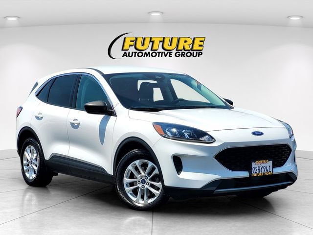 Certified 2022 Ford Escape SE