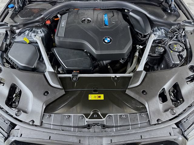 Used 2023 BMW 530e xDrive w/ Premium Package image 31