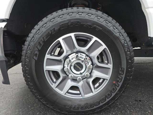 Certified 2025 Ford F350 Lariat image 10