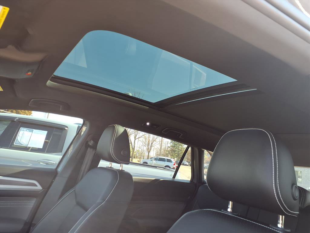 Used 2023 Volkswagen Atlas Cross Sport SEL R-Line image 22
