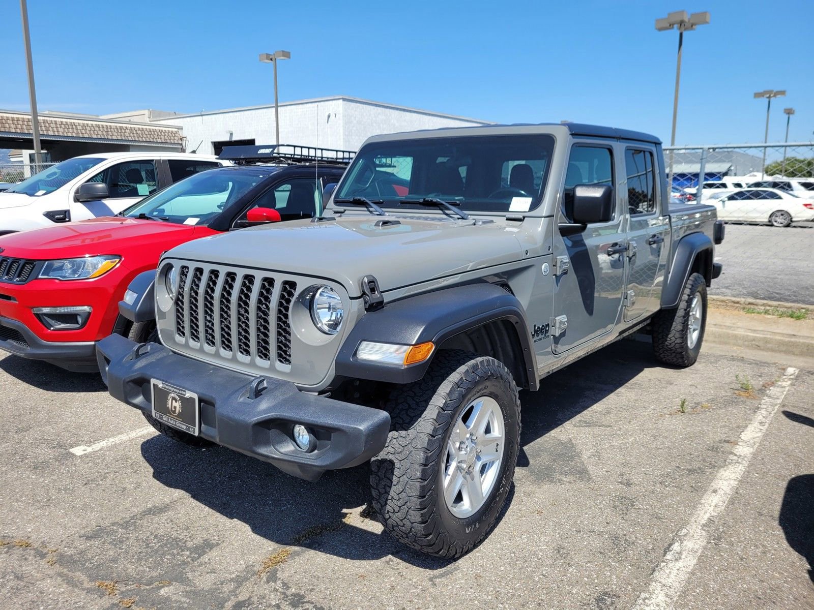 Used 2020 Jeep Gladiator Sport w/ Quick Order Package 24S AWD/4WD image 1