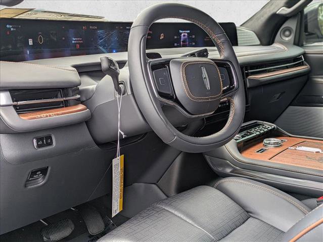 New 2025 Lincoln Navigator L Black Label image 3