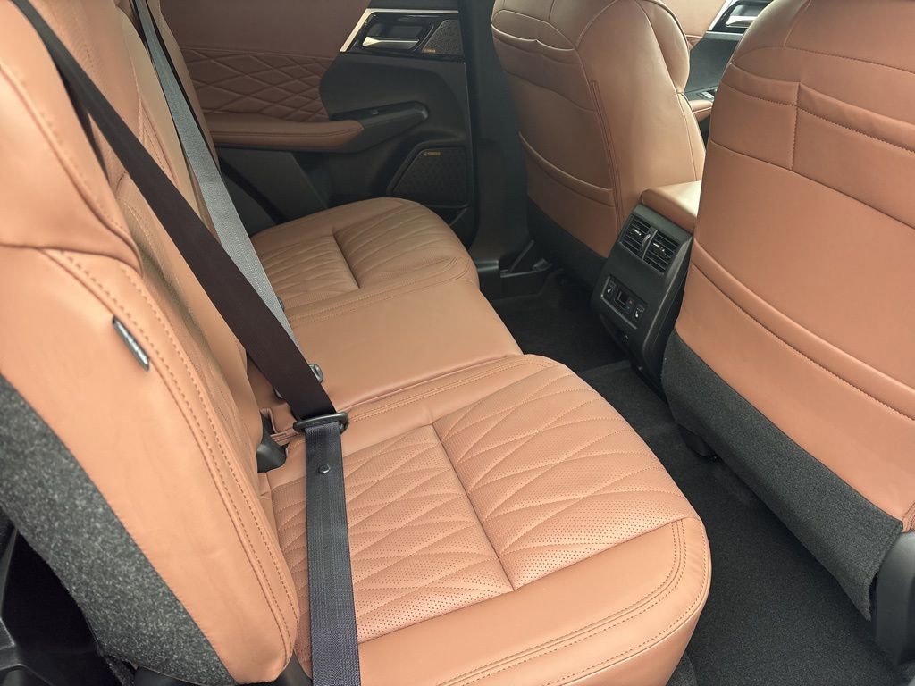 New 2026 Mitsubishi Outlander SEL FWD image 28