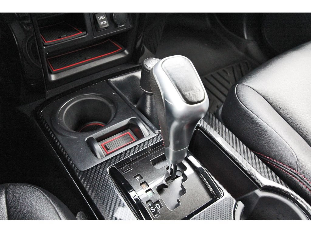 Used 2018 Toyota 4Runner TRD Off-Road Premium AWD/4WD image 30
