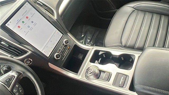 Certified 2024 Ford Edge SEL w/ Convenience Package image 27