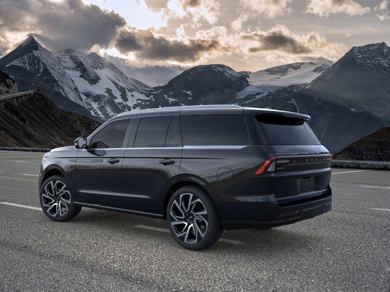 New 2026 Lincoln Navigator Black Label AWD/4WD image 4