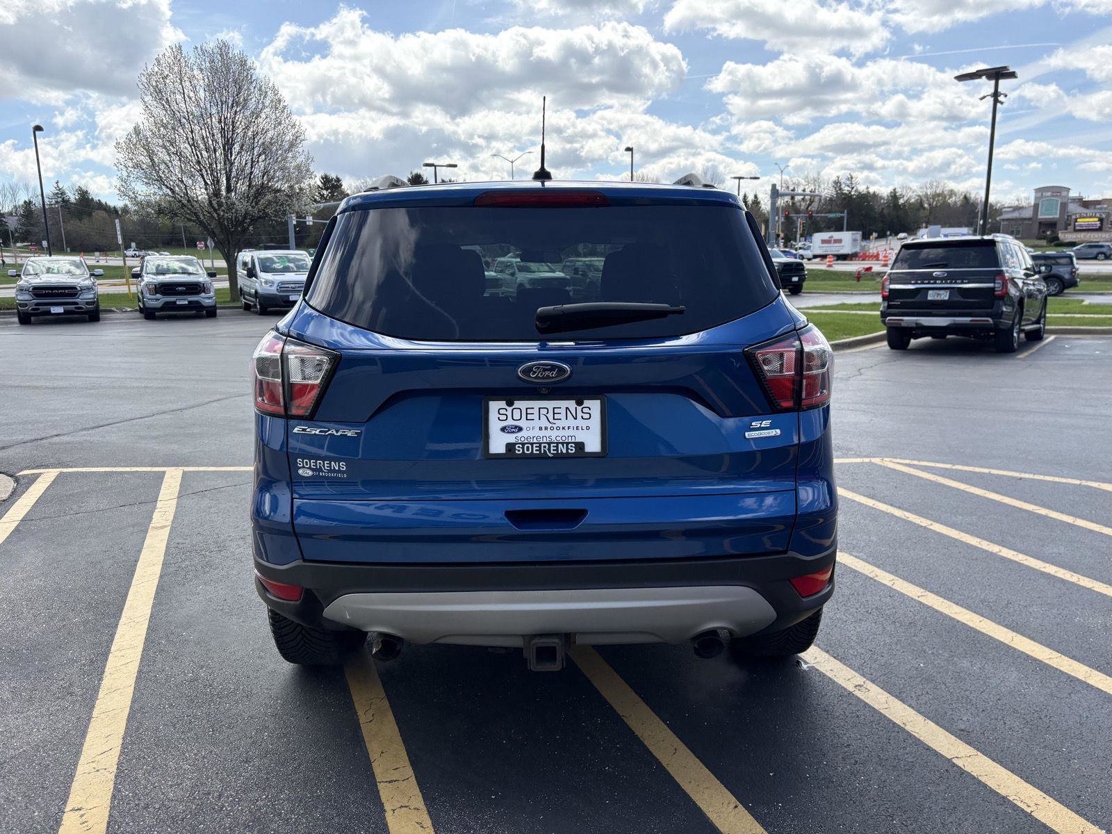 Used 2018 Ford Escape SE image 5