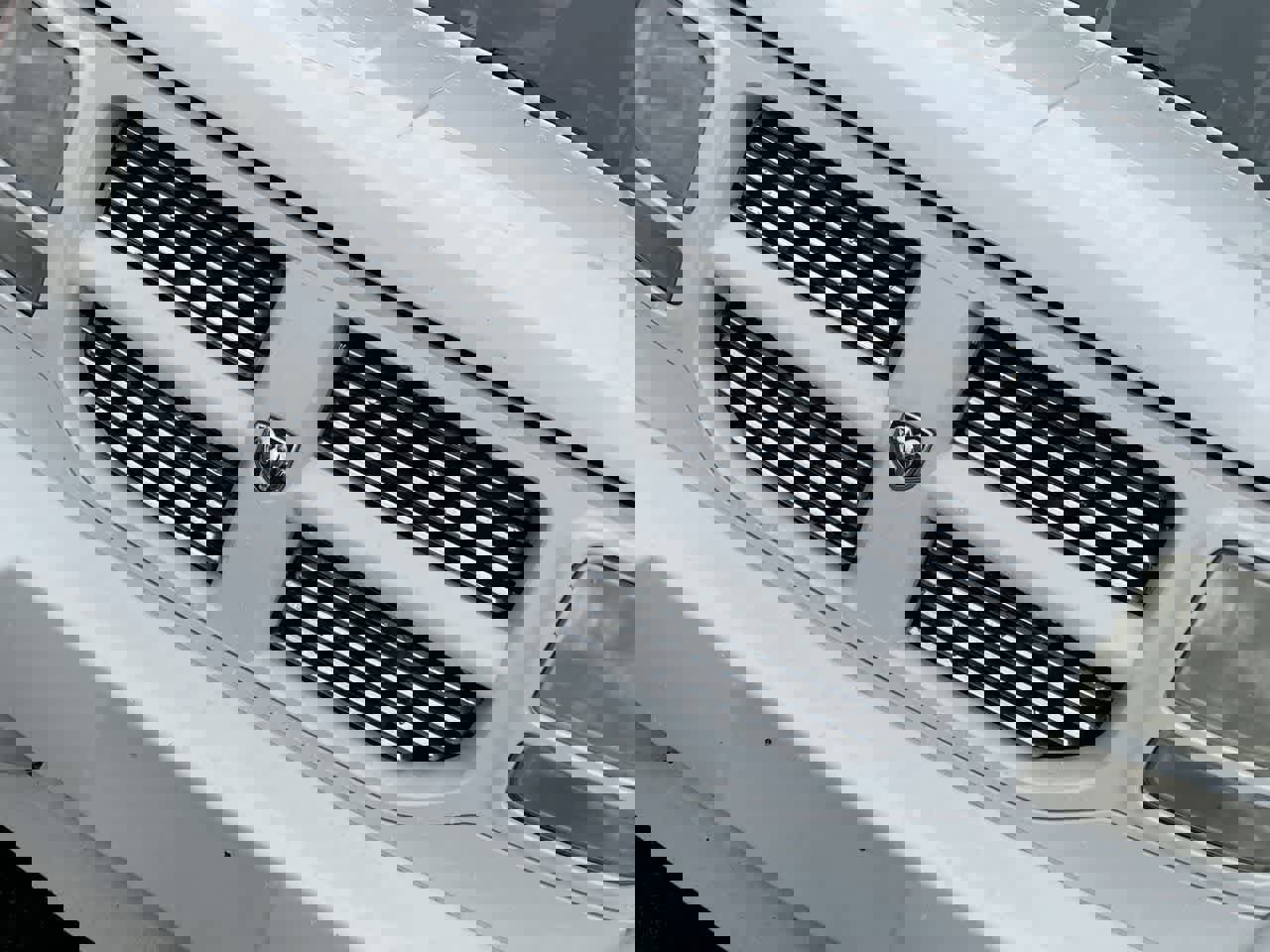 Used 2011 Dodge Nitro SXT image 28