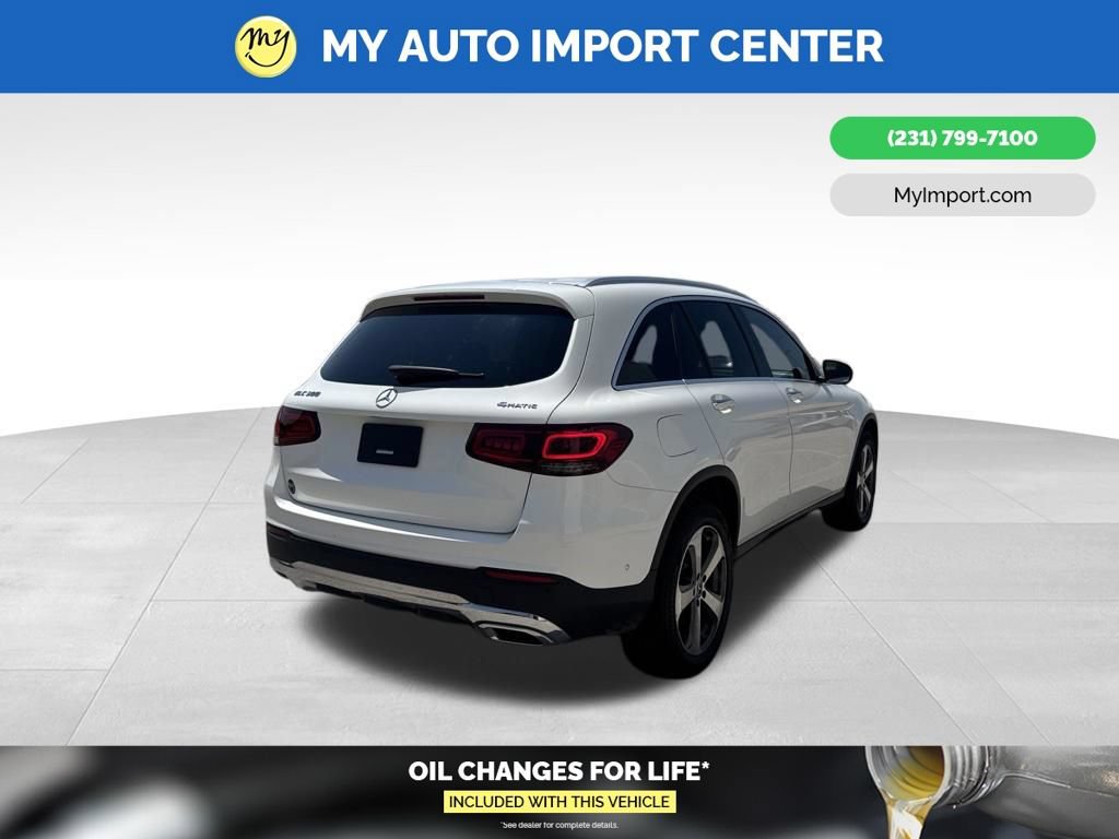 Used 2022 Mercedes-Benz GLC 300 4MATIC w/ Driver Assistance Package image 7