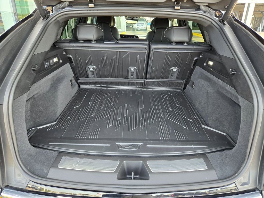 Certified 2025 Cadillac Lyriq Luxury w/ LPO, Floor Liner Package image 32
