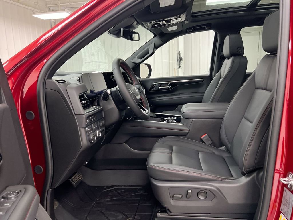 New 2026 Chevrolet Suburban RST w/ Comfort Package AWD/4WD image 21