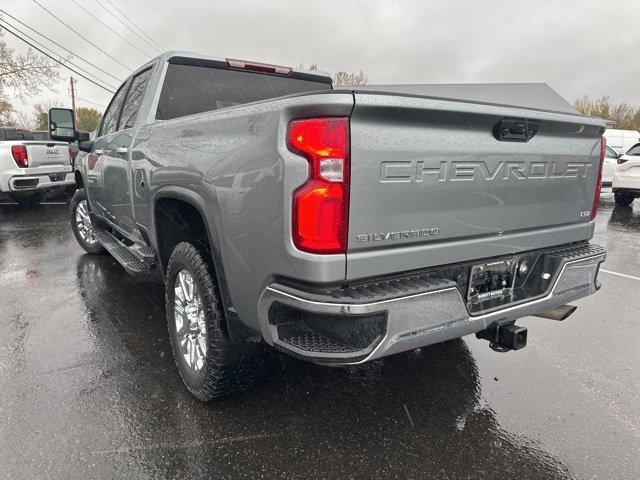 Used 2024 Chevrolet Silverado 2500 LTZ w/ LTZ Convenience Package image 5