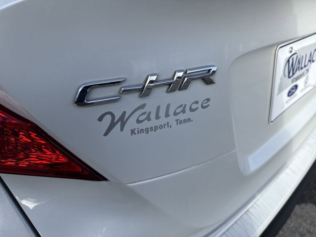 Used 2020 Toyota C-HR XLE image 7