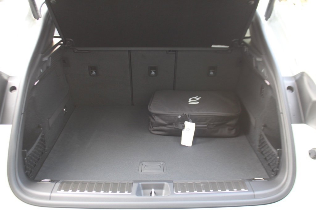 Used 2025 Porsche Macan Electric image 44