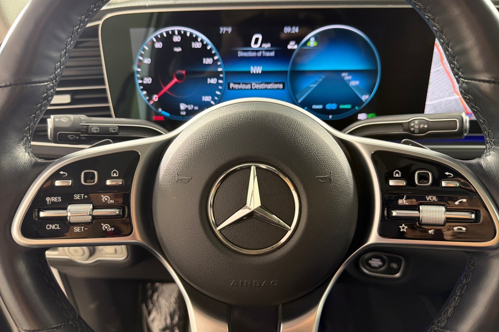 Used 2023 Mercedes-Benz GLS 450 4MATIC image 23