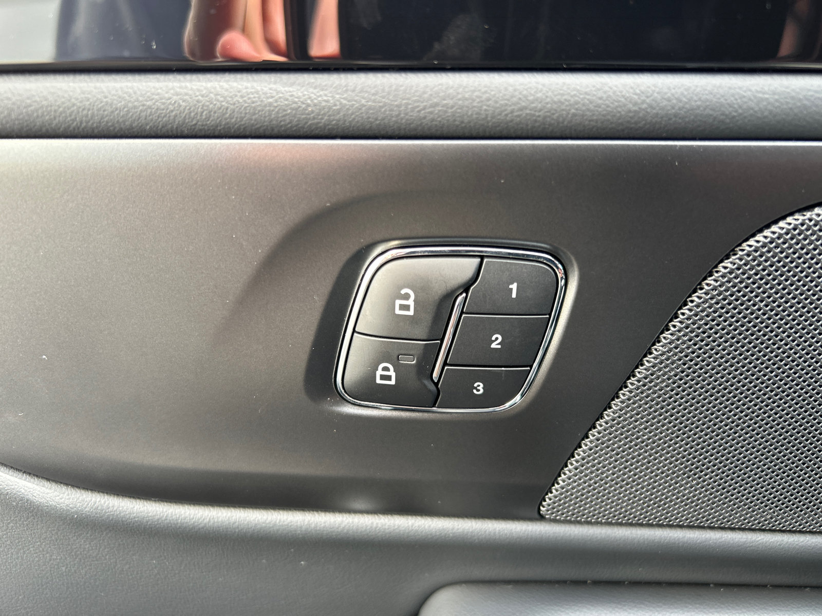 New 2026 Lincoln Nautilus Reserve AWD/4WD image 13