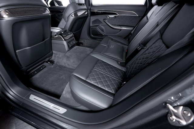 Used 2024 Audi S8 w/ S8 Comfort Plus Package image 27