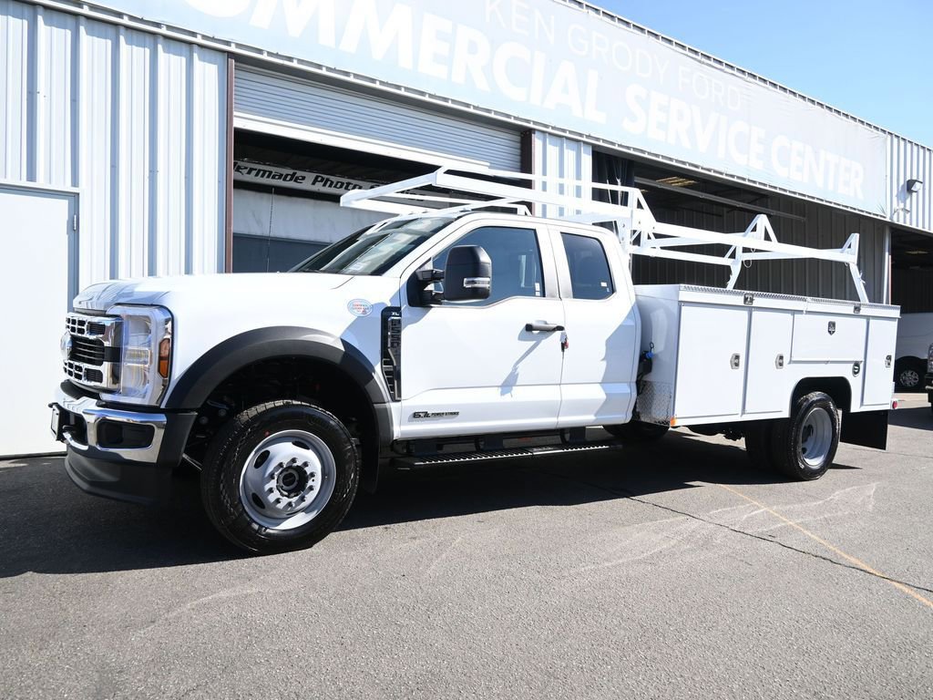 New 2026 Ford F550 4x4 SuperCab Super Duty image 3
