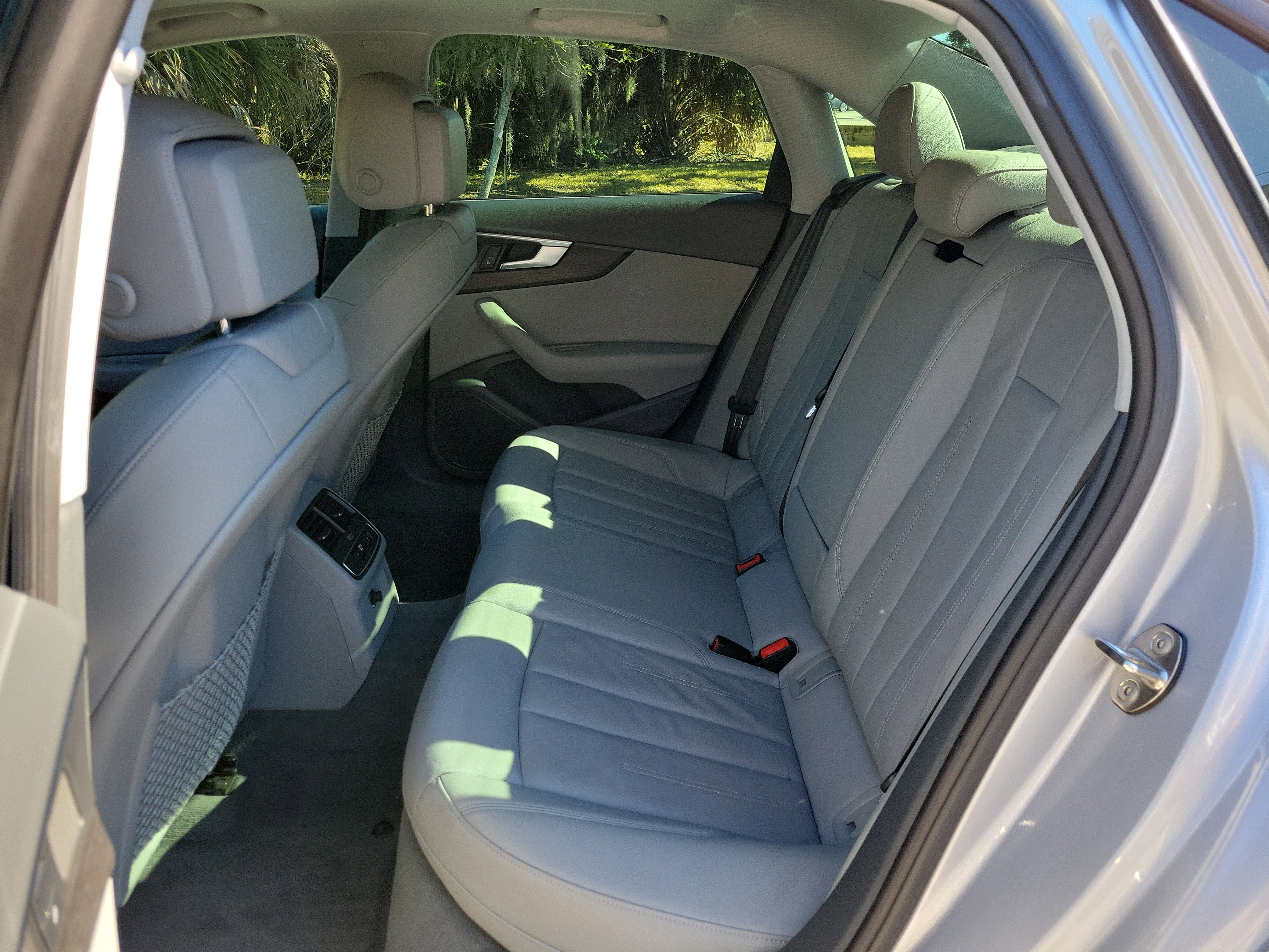 Used 2019 Audi A4 2.0T Premium image 17