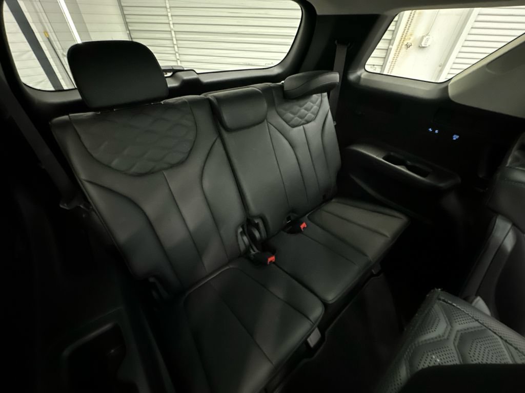 Used 2021 Hyundai Palisade Limited AWD/4WD image 19
