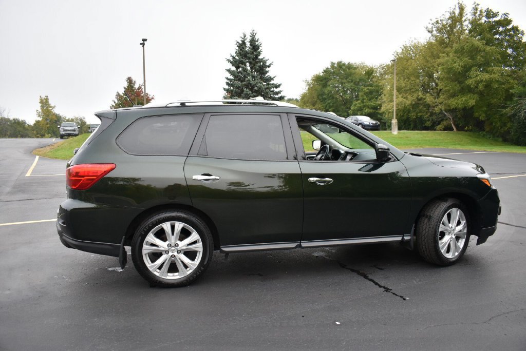 Used 2018 Nissan Pathfinder SL w/ SL Premium Package AWD/4WD image 5