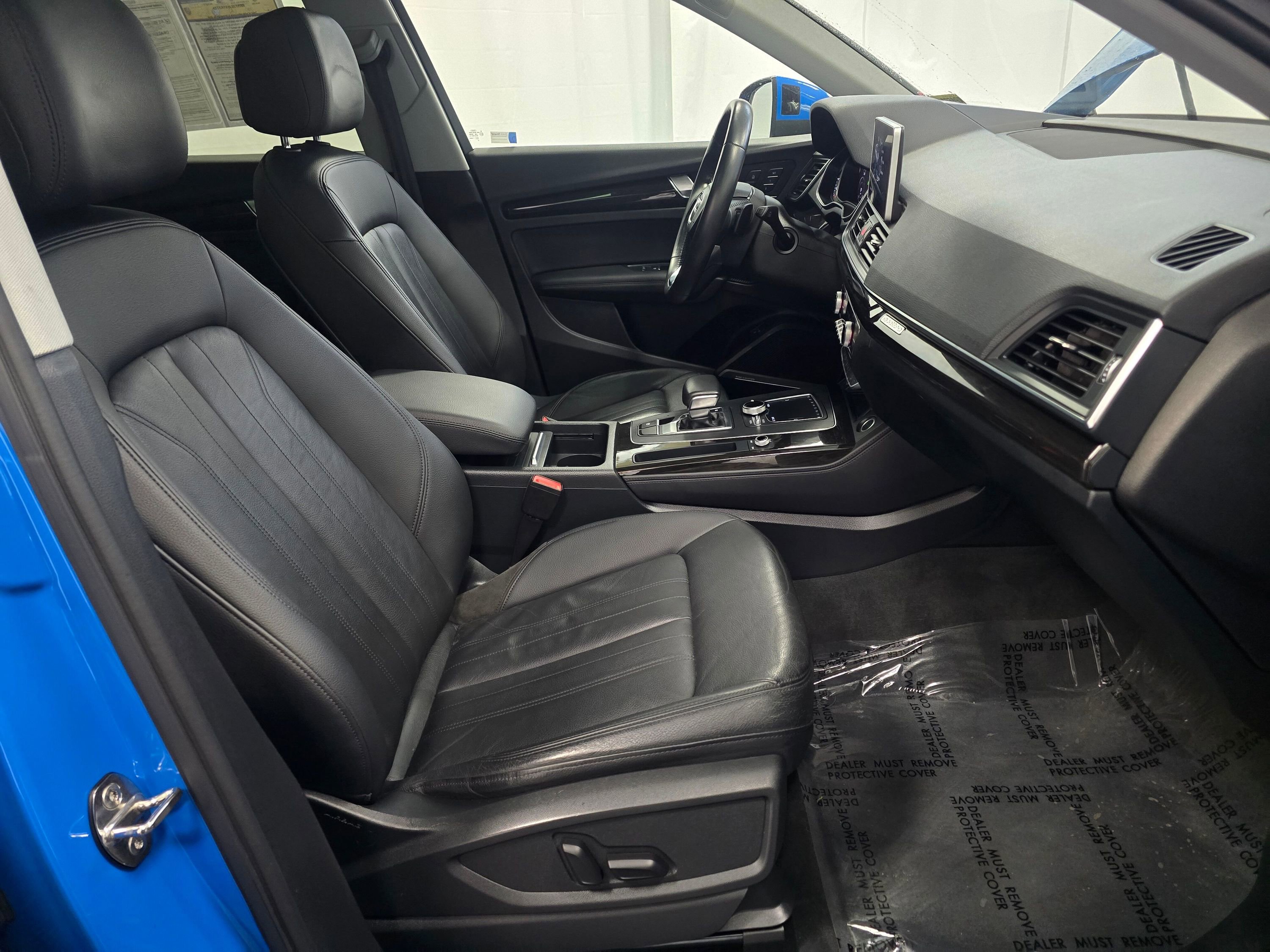 Used 2020 Audi Q5 e Prestige w/ Prestige Package image 28