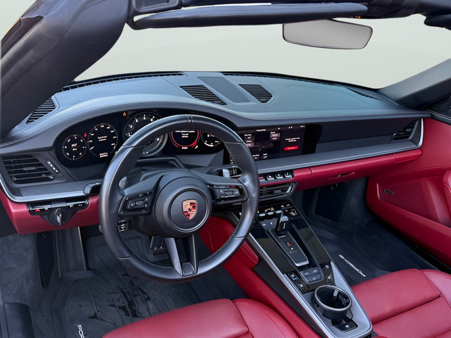 Used 2020 Porsche 911 Carrera RWD image 22