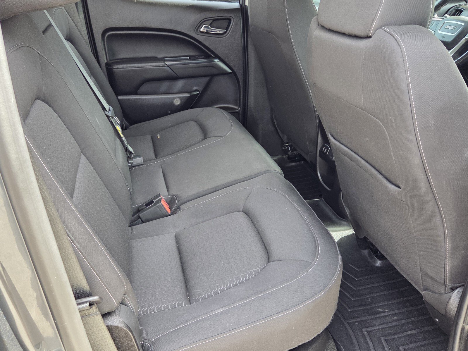 Used 2016 GMC Canyon SLE RWD image 10