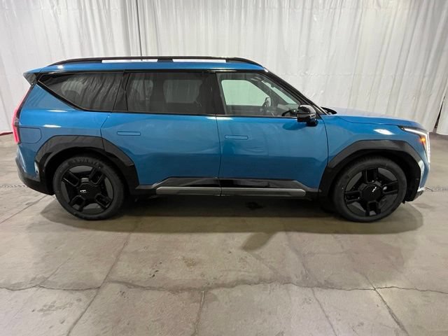 Used 2024 Kia EV9 GT-Line AWD/4WD image 3