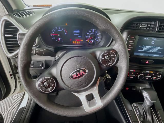 Used 2020 Kia Soul S image 12