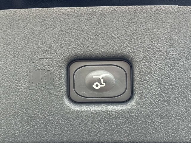 Certified 2023 Lincoln Nautilus Black Label w/ Class II Trailer Tow Package AWD/4WD image 13
