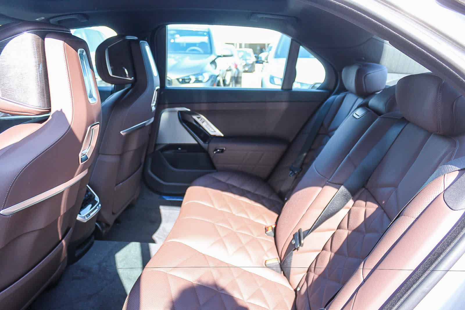 New 2026 BMW 740i w/ Premium Package RWD image 17
