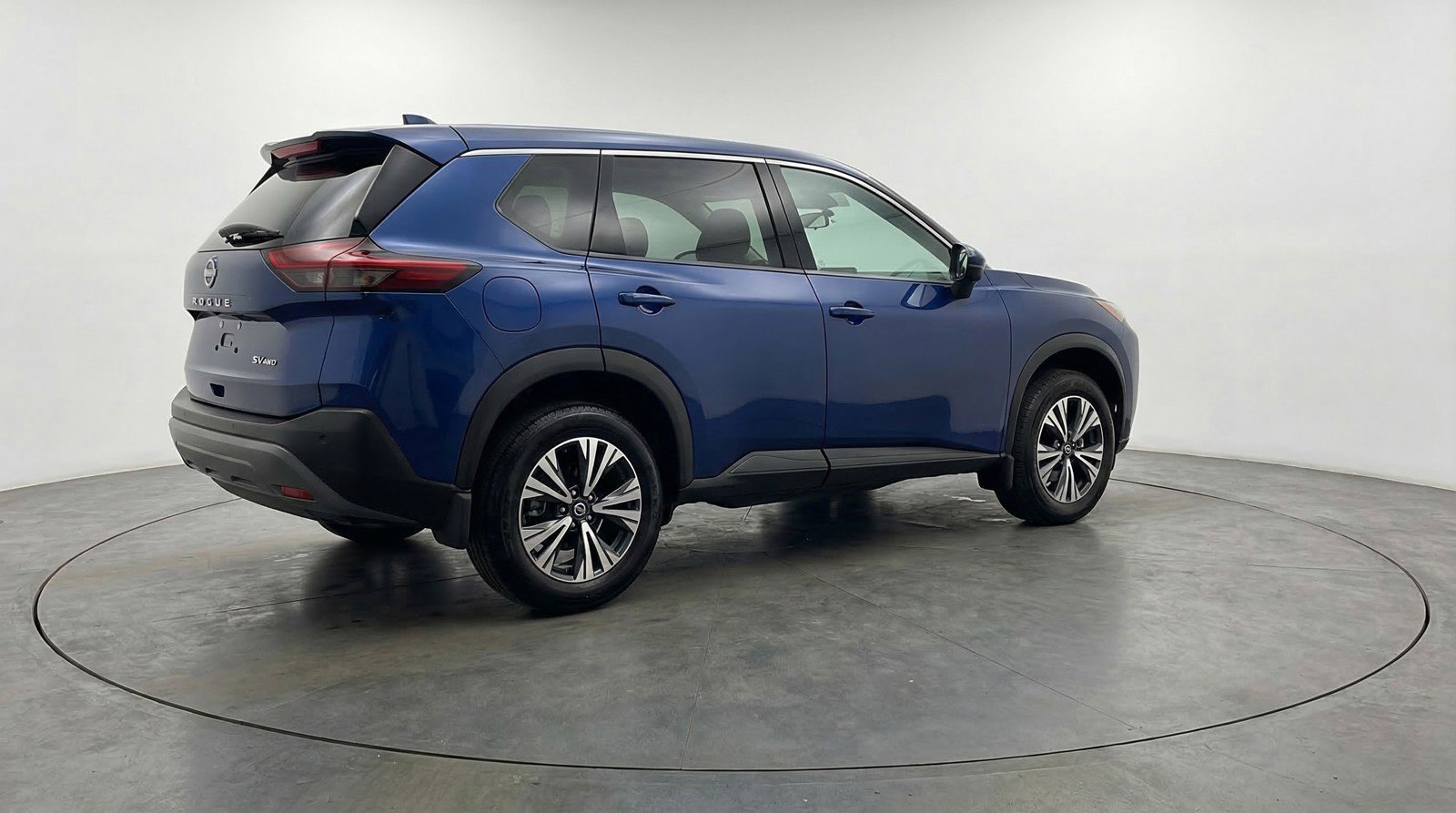 Used 2023 Nissan Rogue SV image 9