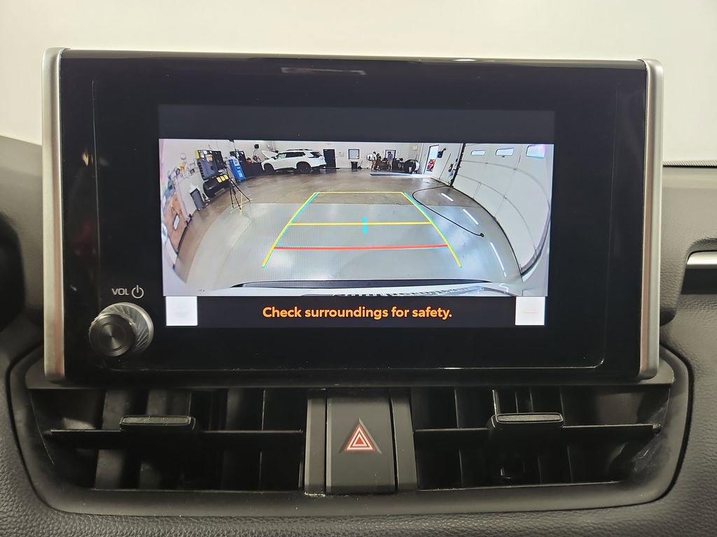 Used 2023 Toyota RAV4 XLE w/ Convenience Package FWD image 20