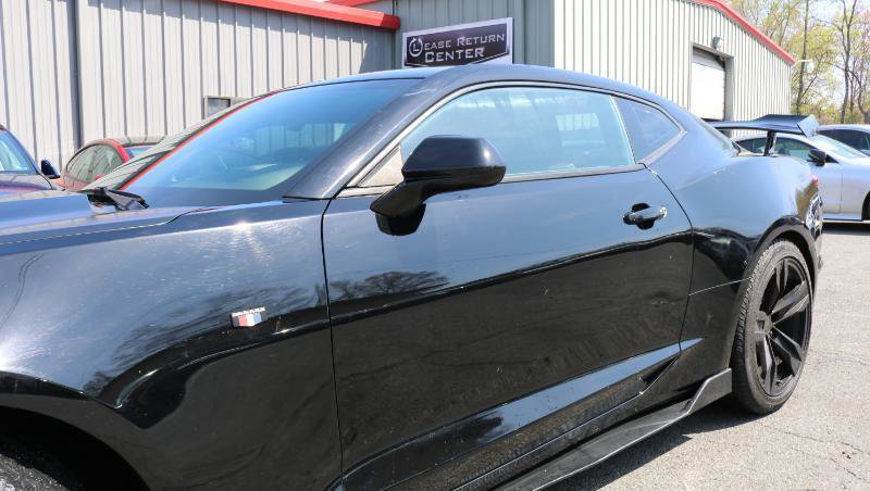 Used 2021 Chevrolet Camaro LT RWD image 4