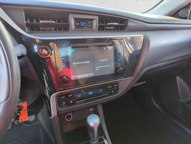 Used 2018 Toyota Corolla LE image 13